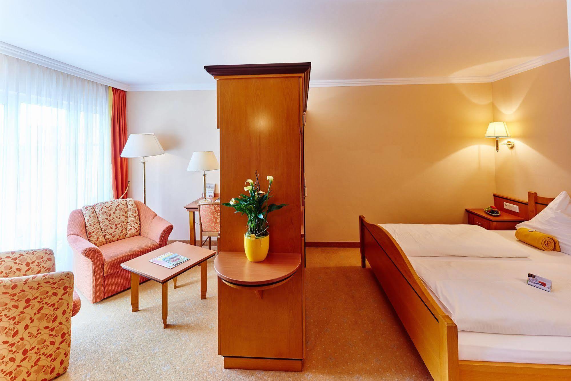 Akzent Hotel Bayerwald-Residenz Neukirchen  Εξωτερικό φωτογραφία